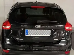 Schwarz Gebraucht 2017 Ford Focus Trend Limousine | 11.000 € (Etwas zu teuer)