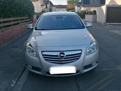 Silber Gebraucht 2009 Opel Insignia Cosmo Limousine | 9.900 € (Teuer)