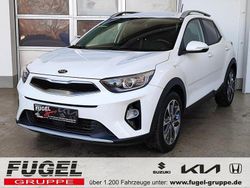 Weiß (schneeweiss) Gebraucht 2017 Kia Stonic Vision SUV | 12.999 € (Fairer Preis)