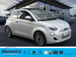 Blau Neu 2025 Fiat 500e Style Cabrio | 34.990 €