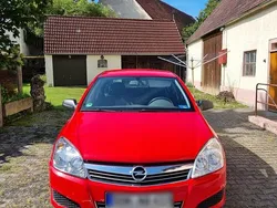 Rot Gebraucht 2009 Opel Astra Limousine | 2.800 € (Fairer Preis)