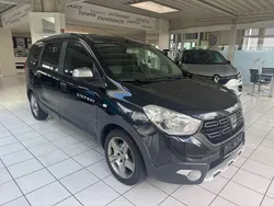 Schwarz Gebraucht 2018 Dacia Lodgy Stepway Van / Kleinbus | 8.490 € (Fairer Preis)