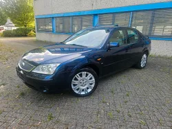 Blau Gebraucht 2003 Ford Mondeo Ghia Limousine | 2.499 € (Etwas zu teuer)