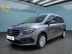Grau Neu 2025 Mercedes T180 Van / Kleinbus | 35.799 €