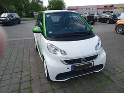 Weiß Gebraucht 2014 Smart ForTwo Electric Drive Coupé | 4.700 € (Guter Preis)