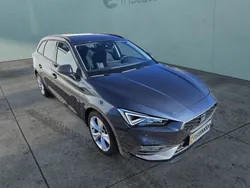 Grau Gebraucht 2024 Seat Leon FR Van / Kleinbus | 27.450 € (Guter Preis)