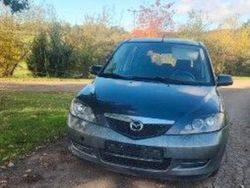 Grau Gebraucht 2008 Mazda 2 Kleinwagen | 2.700 € (Fairer Preis)