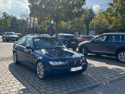 Blau Gebraucht 2005 BMW 318 Sport Line Limousine | 3.400 €