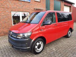 Kirschrot Gebraucht 2017 VW Caravelle Van / Kleinbus | 26.800 € (Etwas zu teuer)