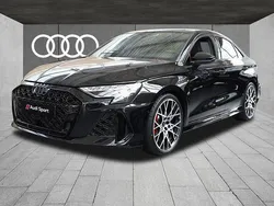 Mythosschwarz metallic Neu 2025 Audi RS3 Sport Kleinwagen | 74.770 €
