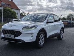 Frozen white Gebraucht 2022 Ford Kuga Cool & Connect SUV | 25.950 € (Fairer Preis)