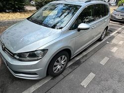 Silber Gebraucht 2018 VW Touran Van / Kleinbus | 11.000 € (Fairer Preis)