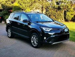 Schwarz Gebraucht 2017 Toyota RAV4 Hybrid SUV | 17.900 € (Etwas zu teuer)