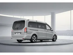 Grau Gebraucht 2024 Mercedes EQV300 Van / Kleinbus | 56.890 € (Teuer)