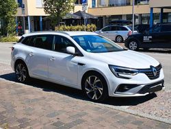 Weiß Gebraucht 2021 Renault Mégane IV Kombi | 18.100 € (Etwas zu teuer)