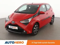 Rot Gebraucht 2019 Toyota Aygo X-play Kleinwagen | 10.290 € (Fairer Preis)