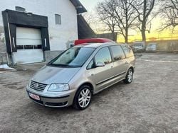Beige Gebraucht 2005 VW Sharan Van / Kleinbus | 1.999 € (Superpreis)