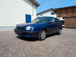 Blau Gebraucht 1998 Toyota Corolla Terra Kleinwagen | 2.000 € (Etwas zu teuer)
