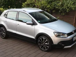 Silber Gebraucht 2011 VW Polo Cross Kleinwagen | 7.400 € (Fairer Preis)