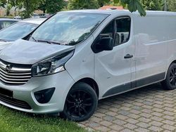 Silber Gebraucht 2017 Opel Vivaro Van / Kleinbus | 12.500 € (Guter Preis)