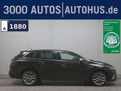 Sternen schwarz (metallic) Gebraucht 2020 Renault Mégane GrandTour Life Kombi | 10.980 €