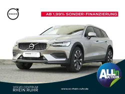 Grau pebble grey / metallic Gebraucht 2022 Volvo V60 CC Kombi | 37.990 € (Guter Preis)