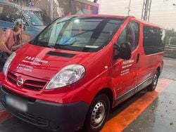 Rot Gebraucht 2008 Nissan Primastar Van / Kleinbus | 4.700 €