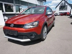 Rot Gebraucht 2015 VW Polo Cross Kleinwagen | 14.250 € (Teuer)