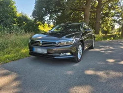 Grau Gebraucht 2018 VW Passat Kombi | 15.999 € (Guter Preis)