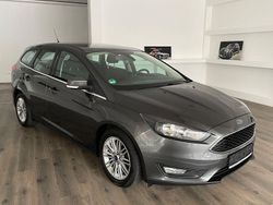 Grau Gebraucht 2017 Ford Focus Cool & Connect Kombi | 4.600 € (Fairer Preis)