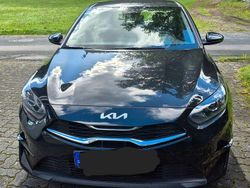 Schwarz Gebraucht 2022 Kia Ceed Edition 7 Kleinwagen | 15.000 € (Guter Preis)