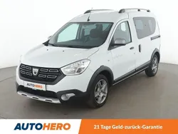 Weiß Gebraucht 2020 Dacia Dokker Stepway Van | 17.870 € (Teuer)