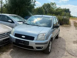 Grau Gebraucht 2004 Ford Fusion Limousine | 1.690 € (Fairer Preis)