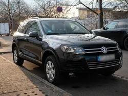 Schwarz Gebraucht 2011 VW Touareg R-line SUV | 15.199 € (Fairer Preis)
