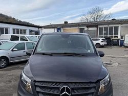 Obsidianschwarz metallic Gebraucht 2017 Mercedes Vito Van | 24.800 €