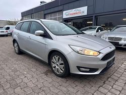 Polarsilber metallic Gebraucht 2015 Ford Focus Business Edition Kombi | 6.200 € (Teuer)