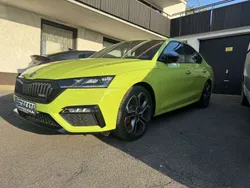 Grün Gebraucht 2024 Skoda Octavia RS Limousine | 38.500 € (Fairer Preis)