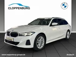 Weiß Gebraucht 2024 BMW 318 Shadowline Kombi | 32.945 € (Guter Preis)