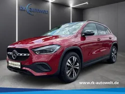 Rot Gebraucht 2021 Mercedes GLA250 Business SUV | 33.500 € (Fairer Preis)