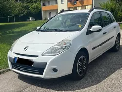 Weiß Gebraucht 2013 Renault Clio GrandTour Kombi | 2.600 €
