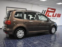 Braun Gebraucht 2015 VW Touran Van / Kleinbus | 9.570 € (Guter Preis)