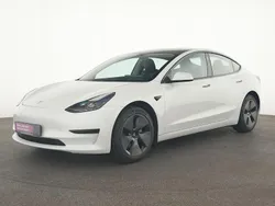 Weiss Gebraucht 2023 Tesla Model 3 Limousine | 31.245 € (Fairer Preis)