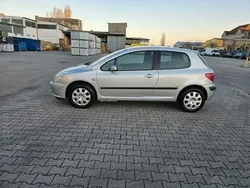 Silber Gebraucht 2003 Peugeot 307 Limousine | 1.300 € (Fairer Preis)