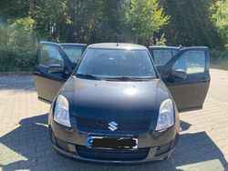 Schwarz Gebraucht 2010 Suzuki Swift GLX Limousine | 5.000 € (Teuer)