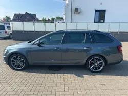 Grau Gebraucht 2019 Skoda Octavia RS Kombi | 13.900 € (Guter Preis)