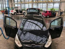 Schwarz Gebraucht 2012 Ford B-MAX Van / Kleinbus | 4.900 € (Teuer)