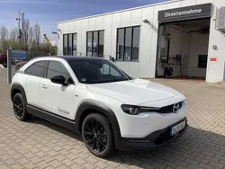 Arctic white Gebraucht 2023 Mazda MX30 Touring SUV | 22.839 € (Teuer)