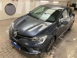 Titaniumgrau Gebraucht 2020 Renault Clio V Experience Kleinwagen | 12.990 € (Fairer Preis)
