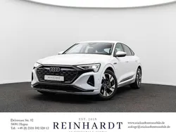 Gletscherweiß metallic Gebraucht 2024 Audi Q8 e-tron Advanced SUV | 54.645 €