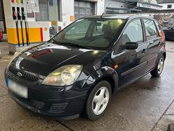 Blau Gebraucht 2006 Ford Fiesta Kleinwagen | 1.150 € (Fairer Preis)